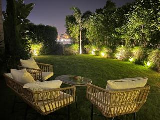 CFC Luxury Apt - 1