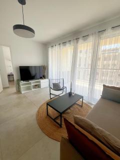 Magnifique appartement au dessus des halles de Hyeres, coeur de ville - 4