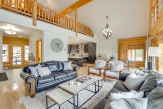 Hot Tub, Game Room! 3-Story Brian Head Home - 4