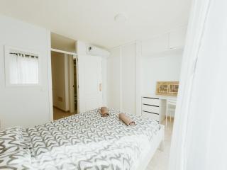 Spacious 2 BR Golden Apartment by Aqua Vista Tenerife - 4