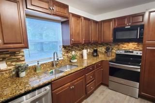 Bungalow DT by Lake Eola KIA center Sleeps 12 - 8
