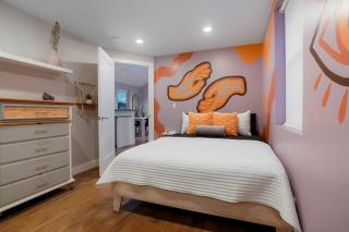 Good Vibe Tribe-2 Mi DT-Hot Tub-K Bed-Pet Friendly - 4