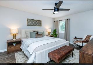 Silverstone Luxury Huntsville Extended Stay - 9
