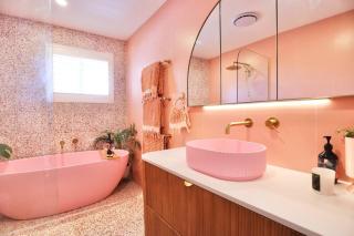 Pink Coastal Escape - Sunrise Beach - 2