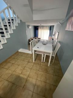 Cozy Seaside Duplex & Sea Views - 6