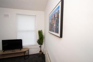 Cosy 2BR Flat Near Anfield & Goodison, Liverpool - 4