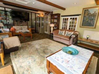 Piddle Inn - 3