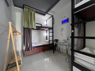 1979 Homestay 2 - 5