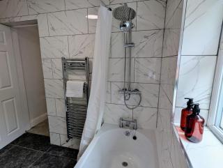 Contractors 4BR Home, Newly Refurb, Nr Centre - 6