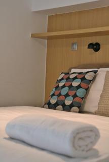 Captivating Design Loft in the Pulsing City Center - 5