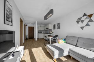 Rondo ONZ Apt - 11th Floor, Top location, Metro - by Rentujemy - 6