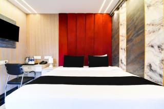 Hotel O The Luxury Inn - 2