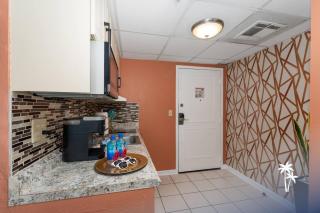 Boho Chic Garden Condo 7 Min to Universal Parks - 1