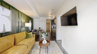 Cozy 1BR Condo in Core Toronto - 9
