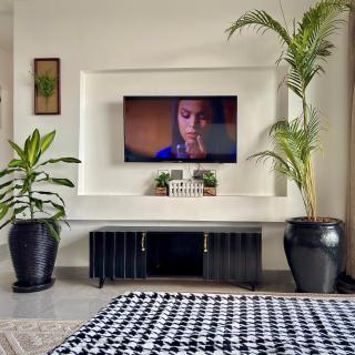 Executive 1B in Lavington near Junction Mall - 7