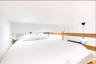 GuestReady - Charming stay in the lively 13th - 8