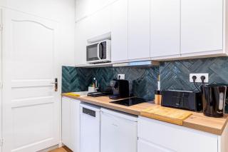 GuestReady - Charming stay in the lively 13th - 5