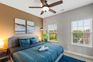 Upscale King 3BR Townhouse Pineville - Charlotte - 0