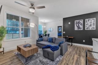 Luxe King 3BR Suite Mins to Downtown Durham - 0