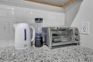 Luxe King 3BR Suite Mins to Downtown Durham - 4