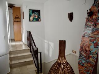 Stunning sea views over marina with swimming pool - 6