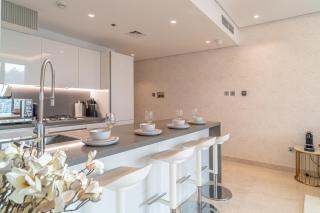Luxury 1 BR At The Sterling - 2