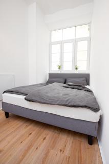 Best location, stylish and modern - 4