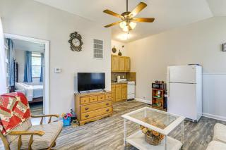 Near Walnut Valley Festival Convenient Apartment! - 8
