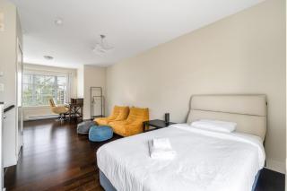 Family-Friendly 5BR Home Near UBC - Vancouver - 4