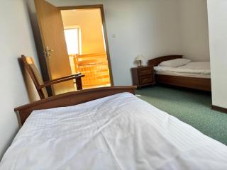 Ośrodek Wczasowy BOBO - 2
