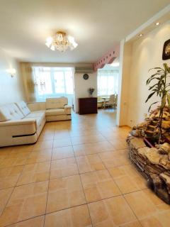 Аркадия просторная 140 м у моря - 0