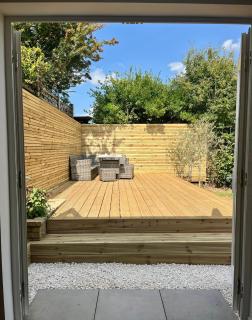 Olive Tree Brighton-Bright & Spacious 4 bedroom home with Garden & Free parking - 8