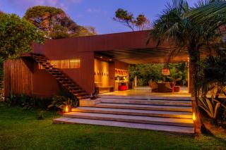 Casa Pé na Areia com Piscina e Staff - Wecare Hosting - 0