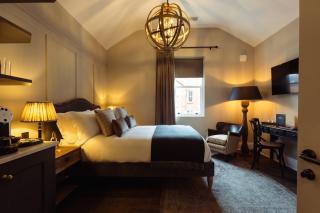 Regency House - 9