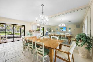 Pet-friendly waterside home with pool/steps to beach - 5