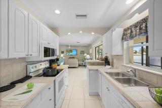 Pet-friendly waterside home with pool/steps to beach - Marco Island - 1