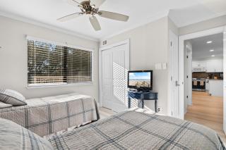 Beach Front Villa on Shore Drive - Myrtle Beach - 8
