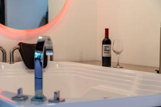 203 Enigmatic Loft with Jacuzzi - 2
