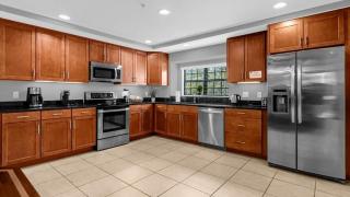 Sunny Summer Deals - Renovated TownHome by Disney - 5