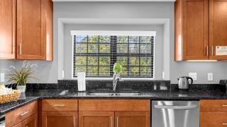 Sunny Summer Deals - Renovated TownHome by Disney - 3