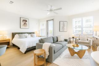 Ocean Breeze - Marina del Rey Suites with Pool, Gym & Hot Tub - 2