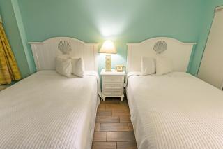 Beach Bliss! Oceanfront 1BR Condo w Pool Access - Myrtle Beach - 2