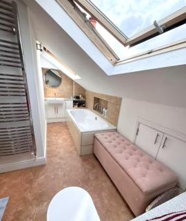 EalingFamily home with Garden sleeps 7 Only available till end of August - 7