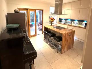 EalingFamily home with Garden sleeps 7 Only available till end of August - 4