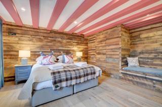 The Barn - 4