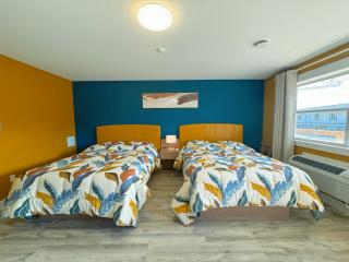 Fair Isle Motel - 8