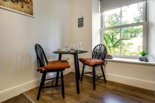 Fairy Glen Apt 3 - Capel Garmon - 3