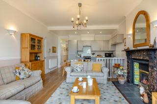 1 Dolphin Court - 8