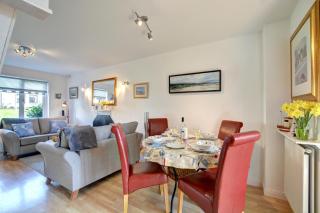 Lowen Cottage - 4