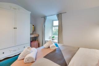 Sapphire Cottage - 4